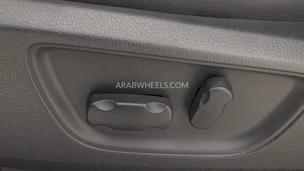 ميتسوبيشي مونتيرو سبورت 2023 for Sale in دبي Image-22