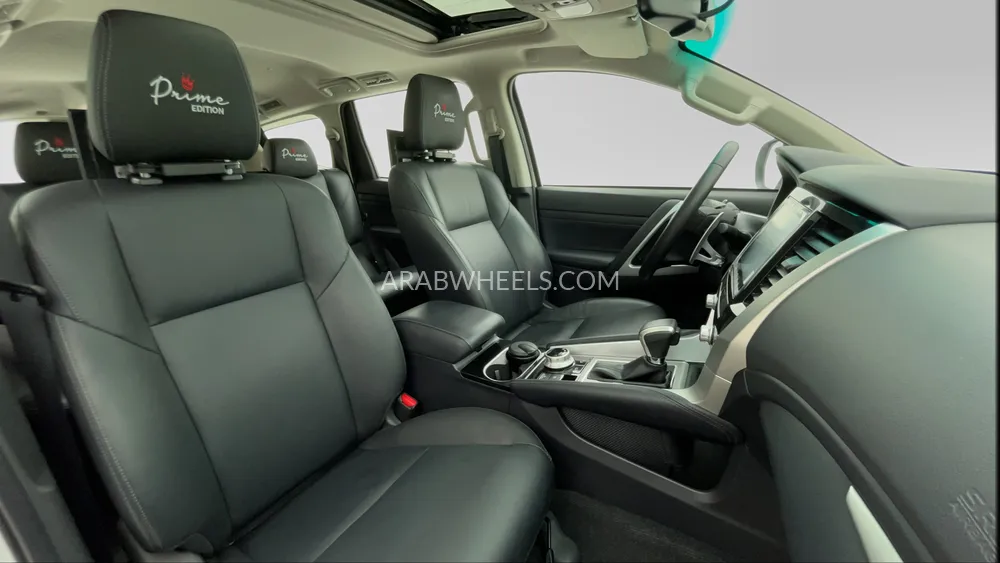 ميتسوبيشي مونتيرو سبورت 2023 for Sale in دبي Image-26