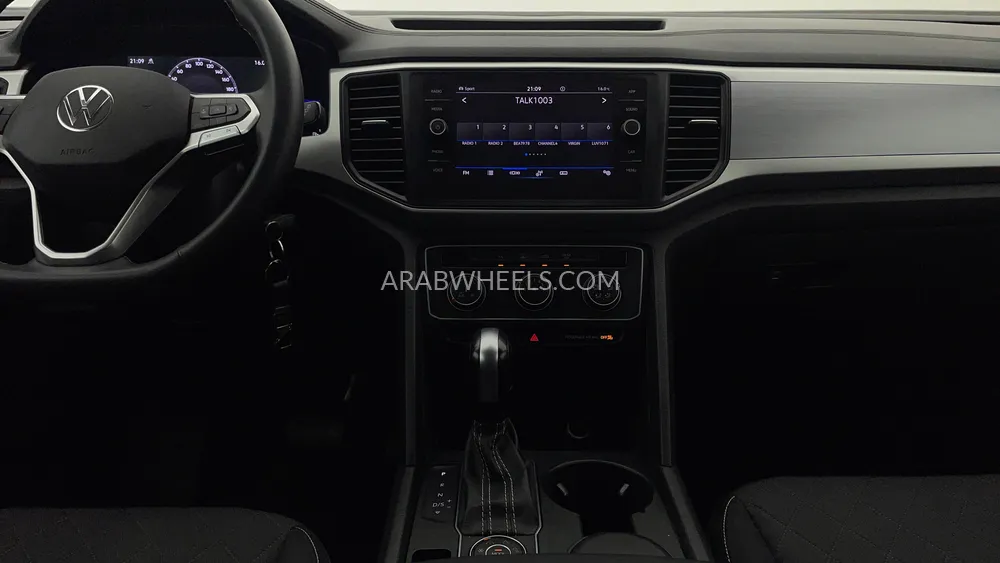 Volkswagen Teramont 2022 for Sale in Dubai Image-14