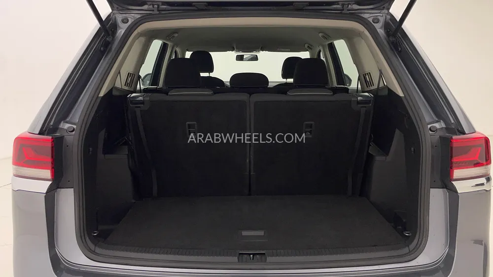 Volkswagen Teramont 2022 for Sale in Dubai Image-25