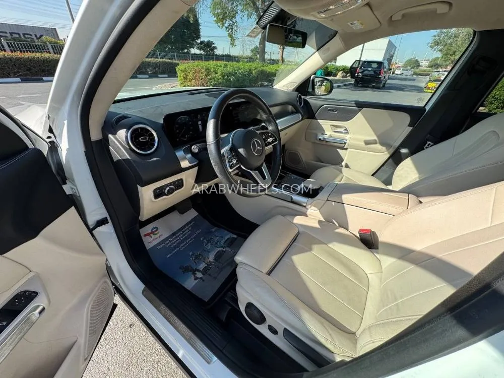 Mercedes Benz GLB 2022 for Sale in Dubai Image-9
