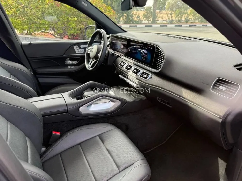 Mercedes Benz GLE Class 2022 for Sale in Dubai Image-14