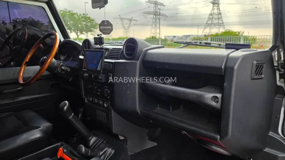 Land Rover Defender 2013 for Sale in Dubai Image-15