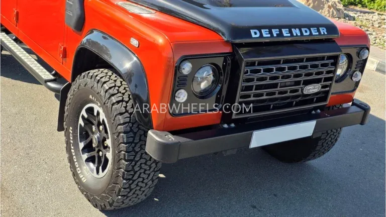 Land Rover Defender 2016 for Sale in Dubai Image-2