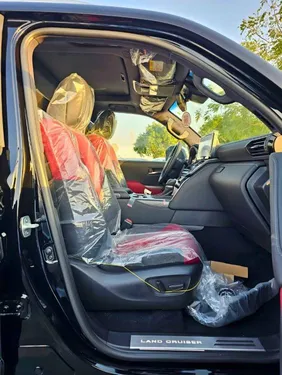 Toyota Land Cruiser 3.5T VXR 2026