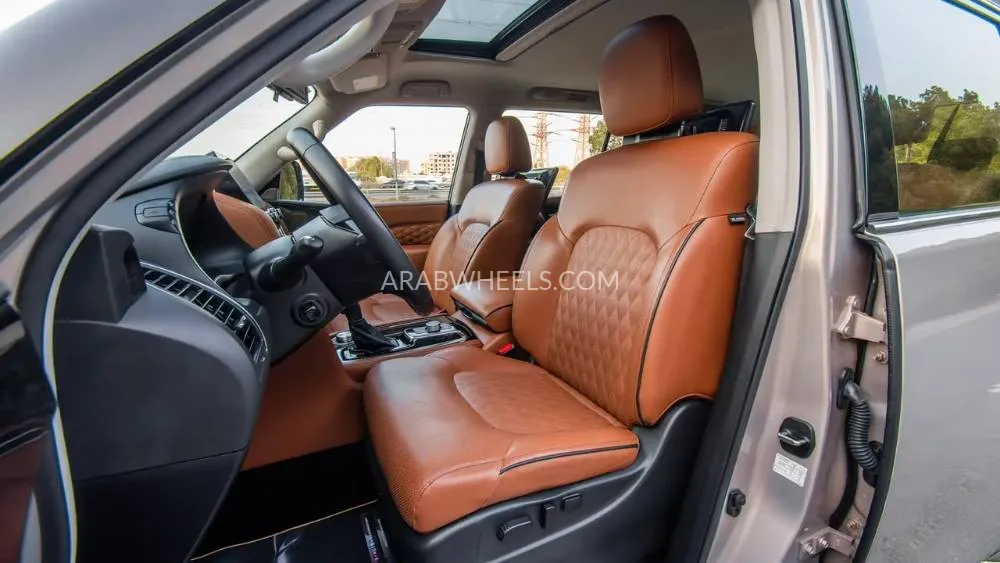 إنفينيتي QX80 2023 for Sale in الشارقة Image-10