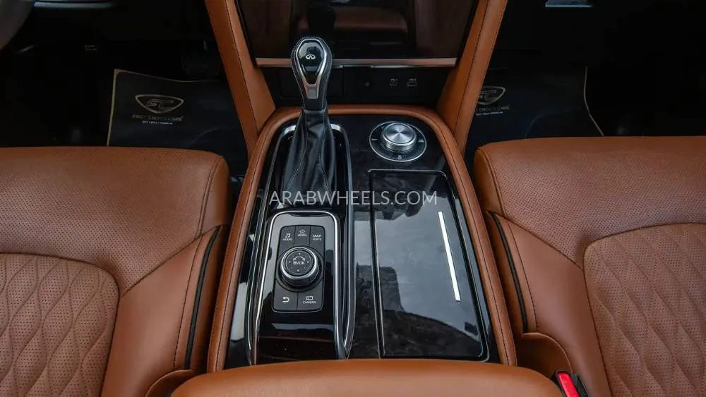 إنفينيتي QX80 2023 for Sale in الشارقة Image-17