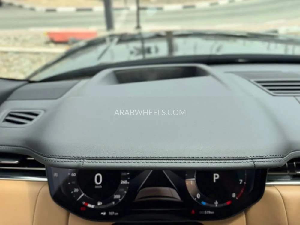 Land Rover Range Rover 2025 for Sale in Dubai Image-15