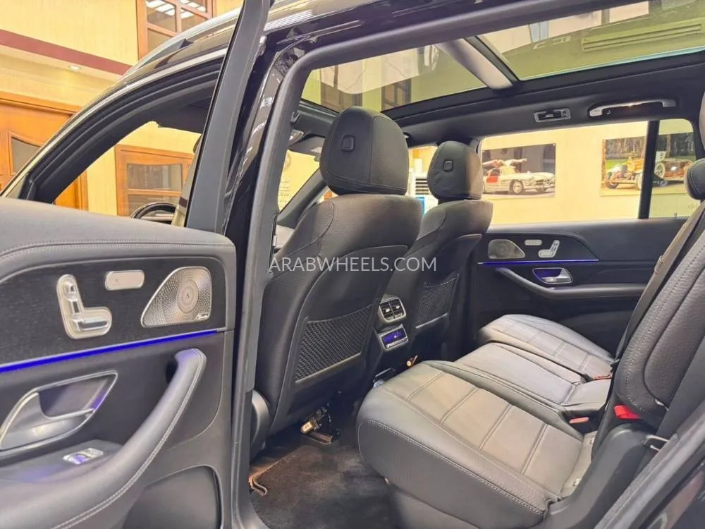 Mercedes Benz GLS 2024 for Sale in Dubai Image-20