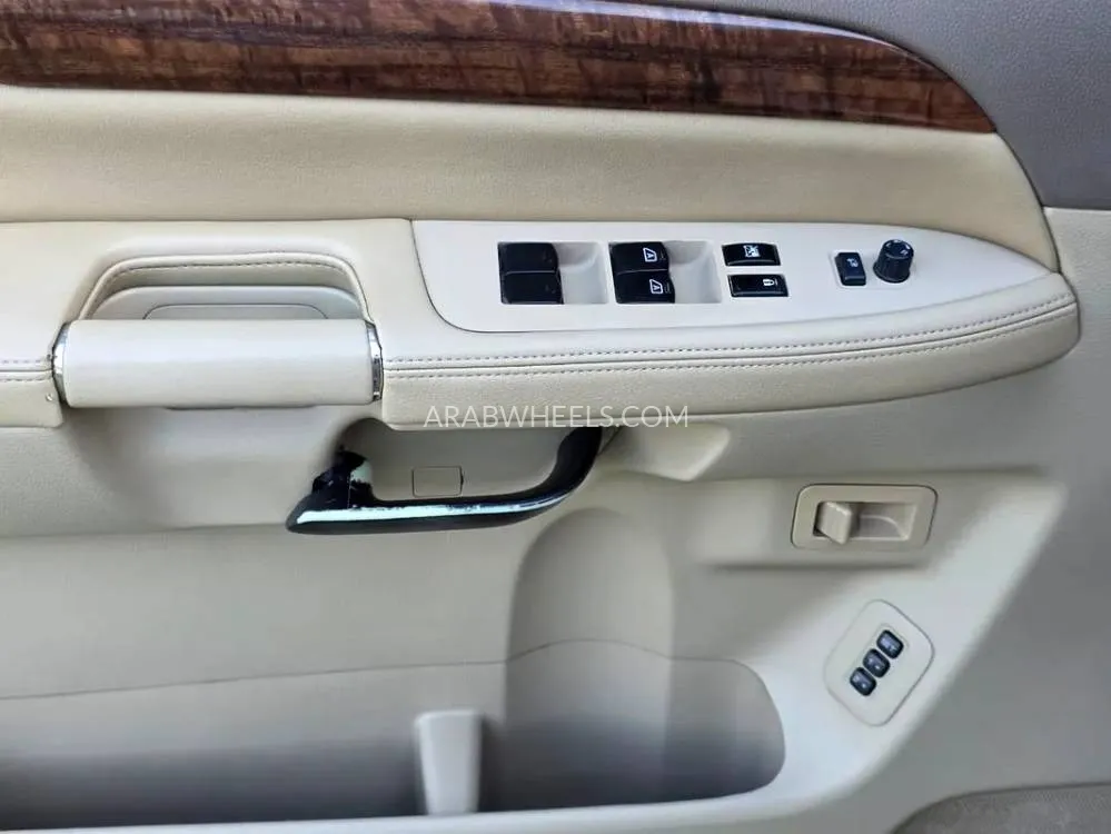 Nissan Armada 2010 for Sale in Sharjah Image-5
