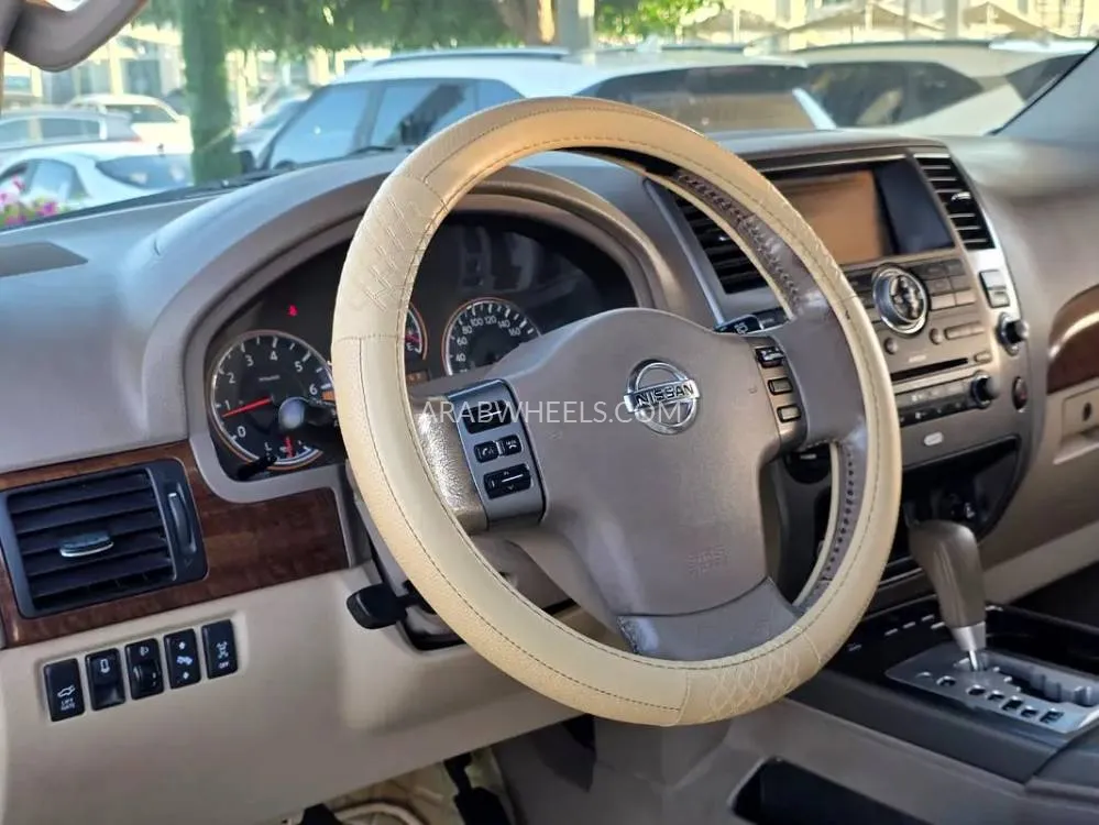 Nissan Armada 2010 for Sale in Sharjah Image-7