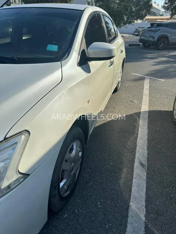 Nissan Sentra 2016 for Sale in Ajman Image-9