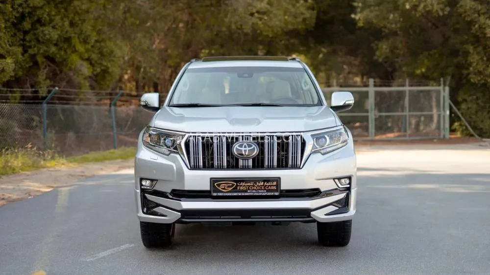 Toyota Land Cruiser Prado 2023 for Sale in Sharjah Image-6