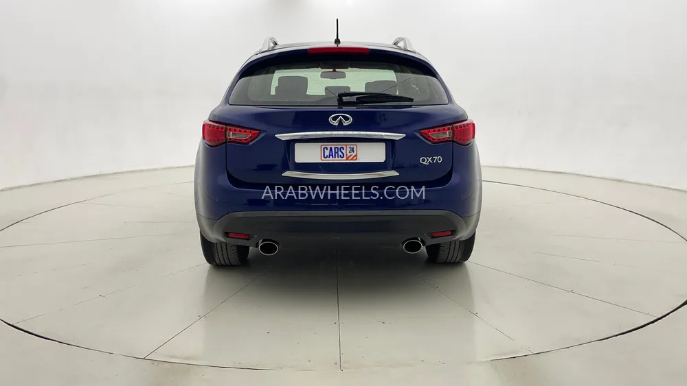 Infiniti QX70 2020 for Sale in Dubai Image-4