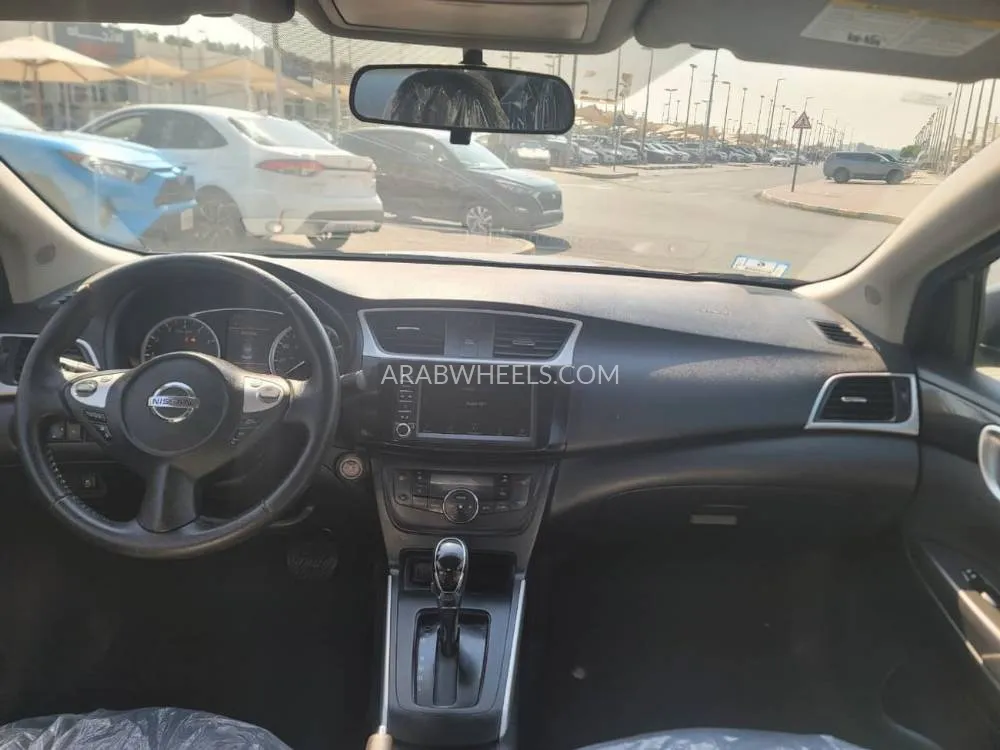 Nissan Sentra 2019 for Sale in Sharjah Image-9