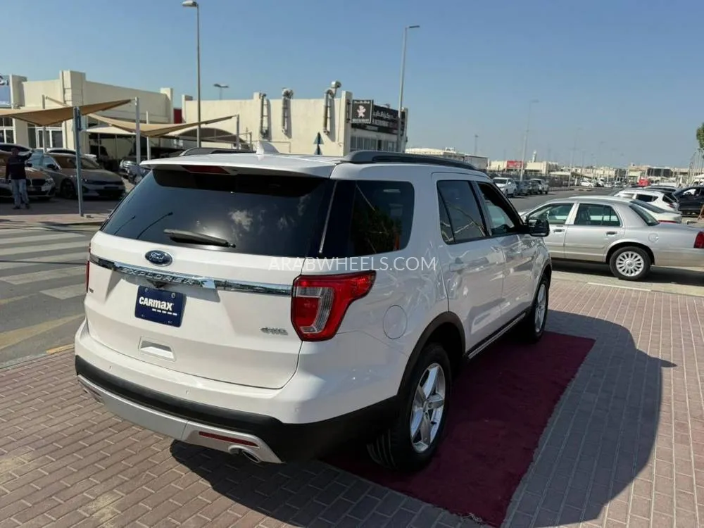 فورد إكسبلورر 2017 for Sale in الشارقة Image-7
