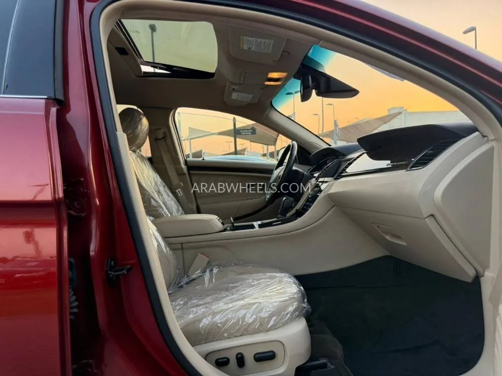 Ford Taurus 2014 for Sale in Sharjah Image-13