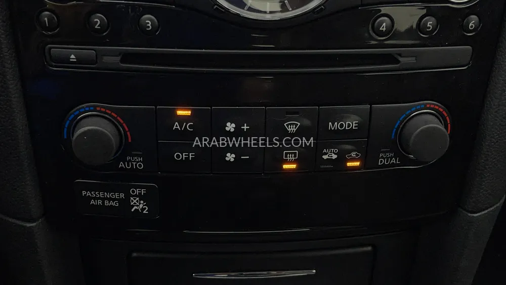 Infiniti QX70 2020 for Sale in Dubai Image-52