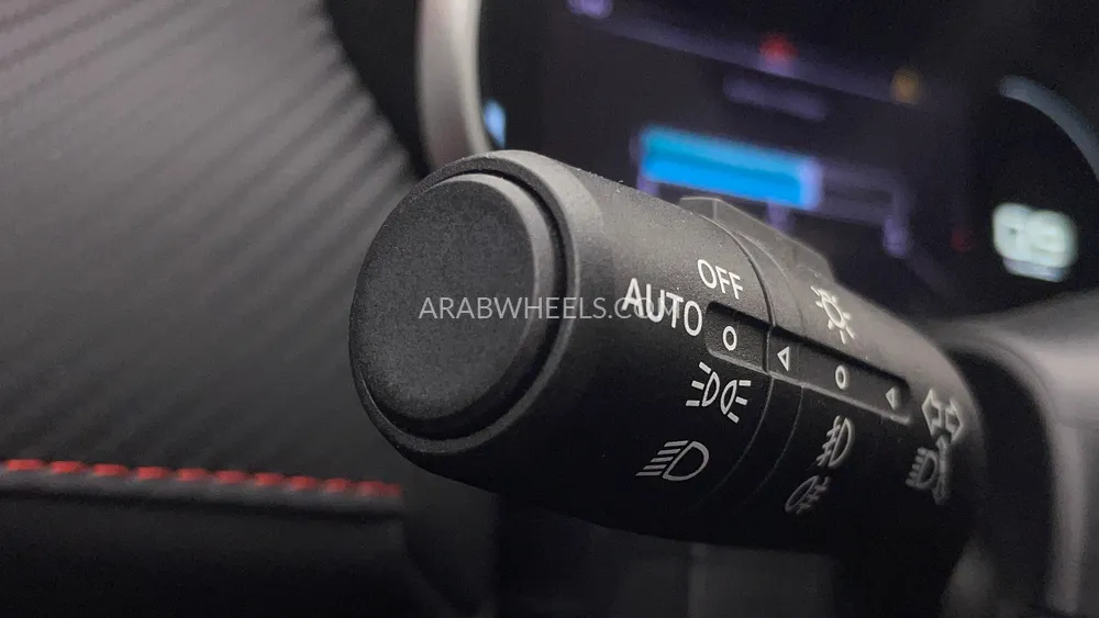 MG ZS 2025 for Sale in Dubai Image-40