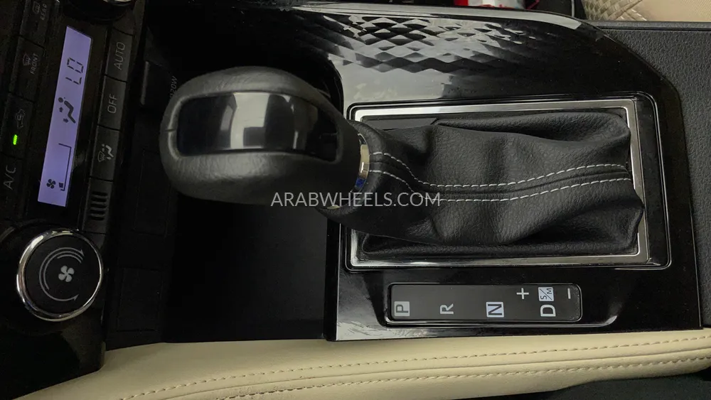 تويوتا يارس 2023 for Sale in دبي Image-18