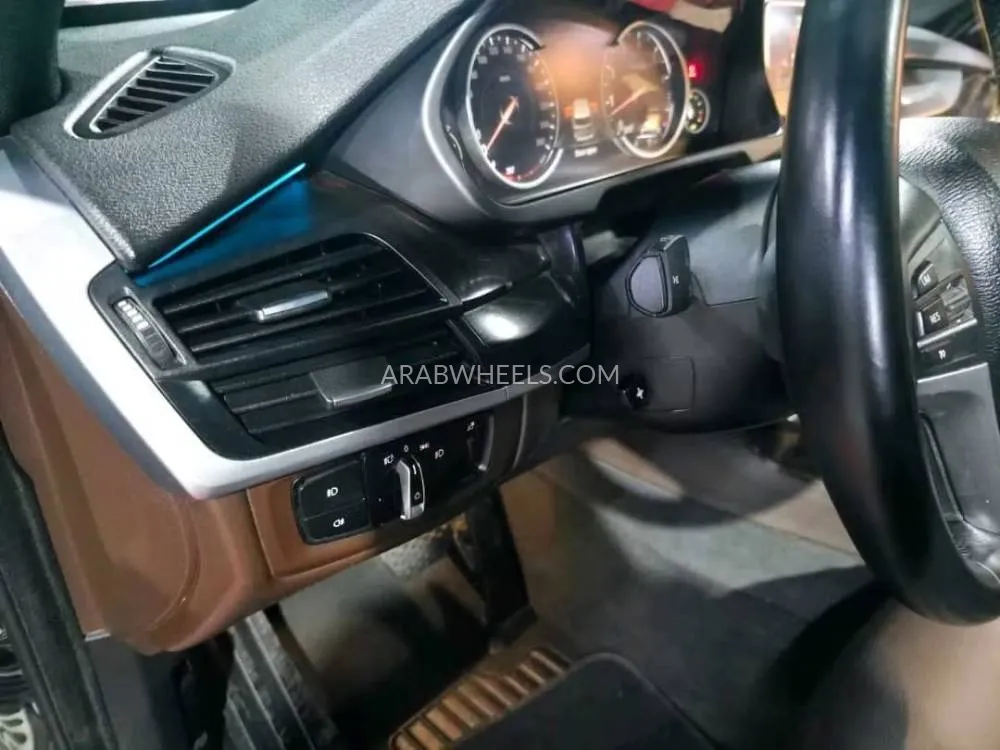 BMW X5 2016 for Sale in Ajman Image-10