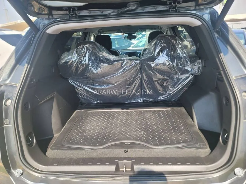 Chevrolet Equinox 2019 for Sale in Sharjah Image-20