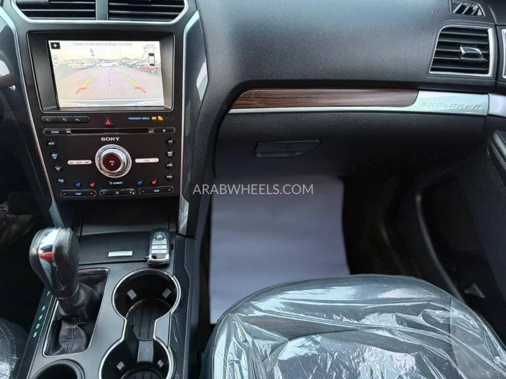 Ford Explorer 2018 for Sale in Sharjah Image-22