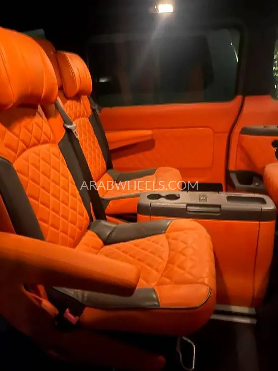 مرسيدس بنز كلاس V 2014 for Sale in أبو ظبي Image-6