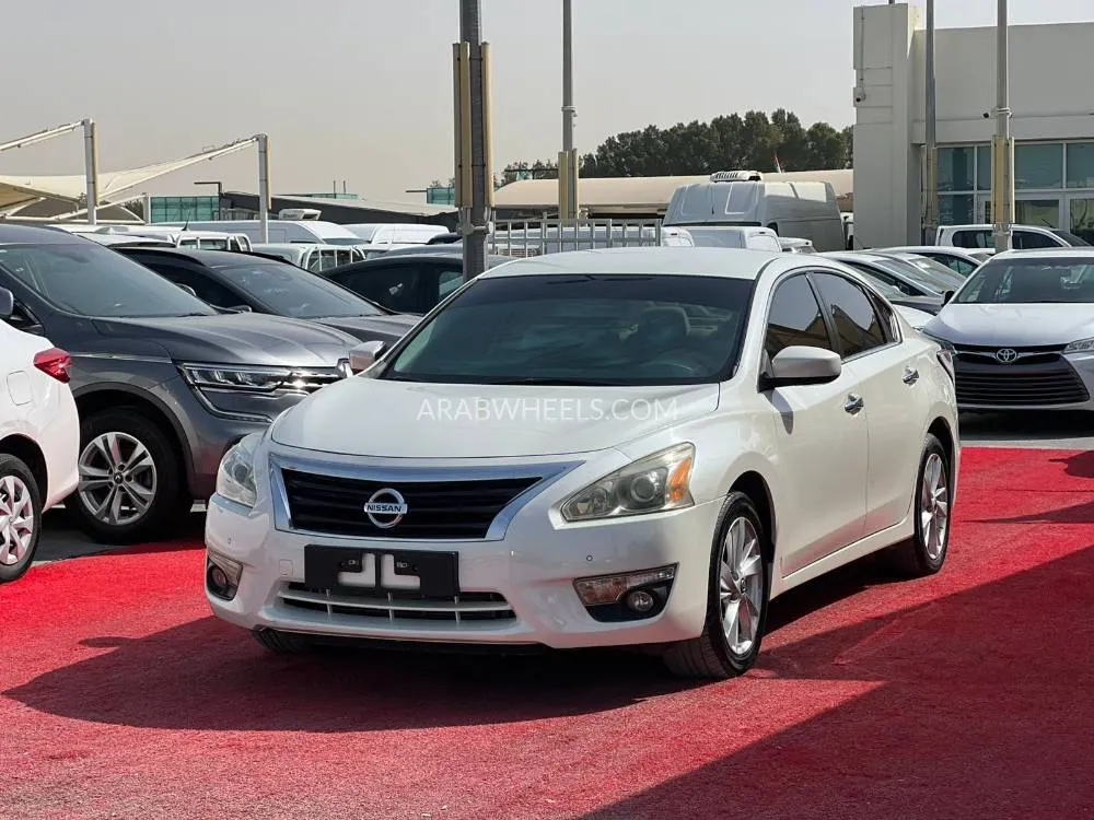 Nissan Altima 2016 for Sale in Sharjah Image-3