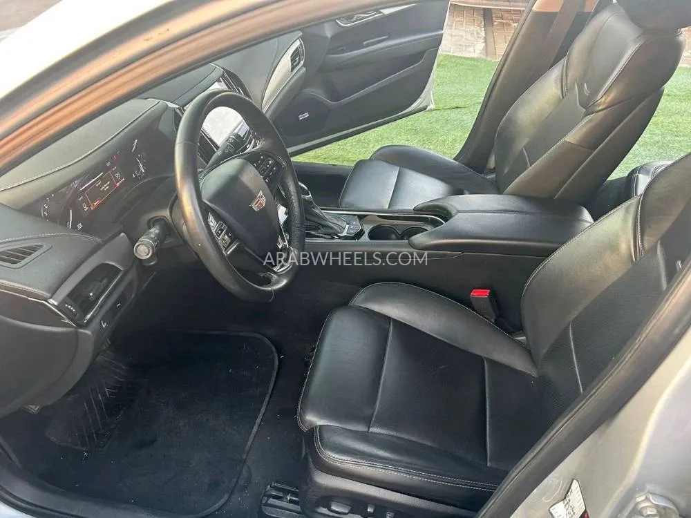 كاديلاك إيه تي إس 2018 for Sale in الشارقة Image-4