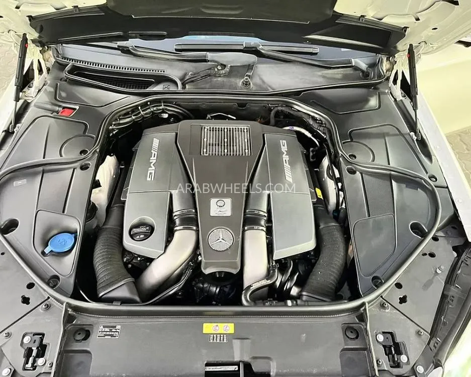 Mercedes Benz S Class 2015 for Sale in Ajman Image-15