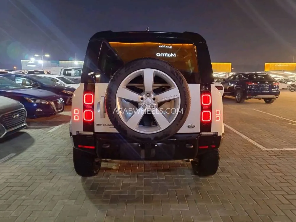 Land Rover Defender 2023 for Sale in Sharjah Image-3