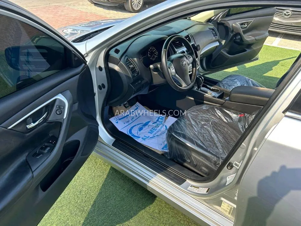 Nissan Altima 2018 for Sale in Sharjah Image-6