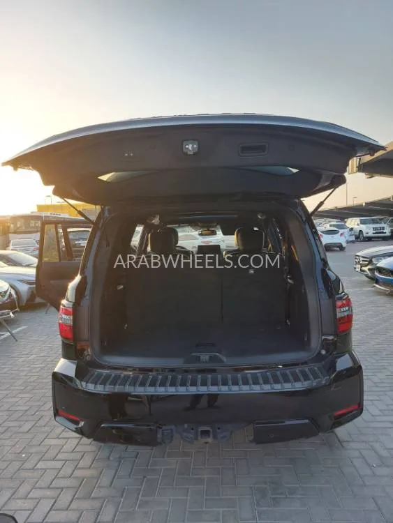 Nissan Armada 2022 for Sale in Sharjah Image-4