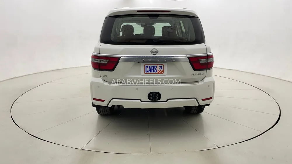 Nissan Patrol 2023 for Sale in Dubai Image-4