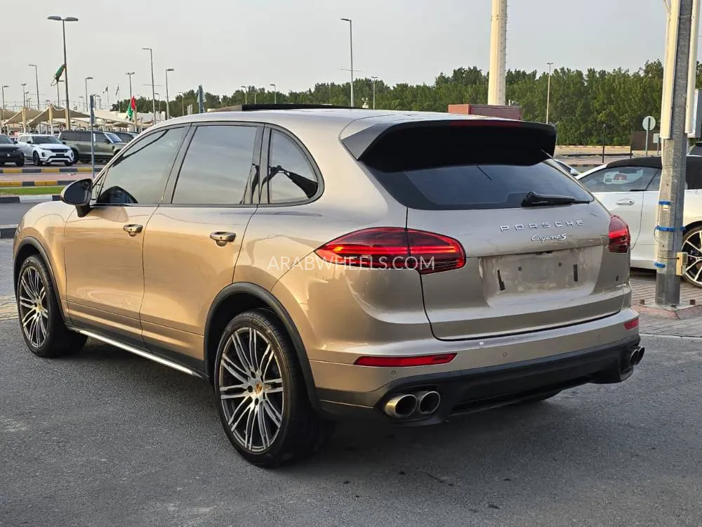 Porsche Cayenne 2017 for Sale in Dubai Image-16