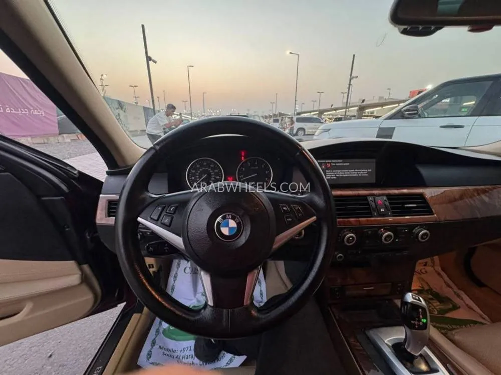 بي إم دبليو الفئة الخامسة 2010 for Sale in الشارقة Image-7