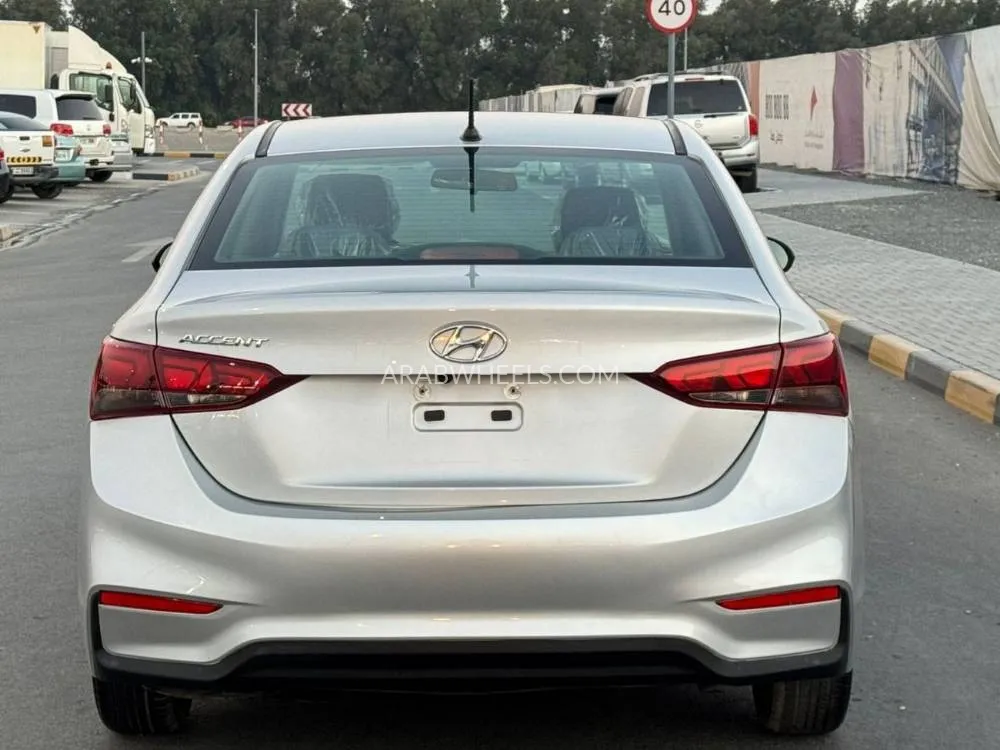 Hyundai Accent 2021 for Sale in Sharjah Image-10