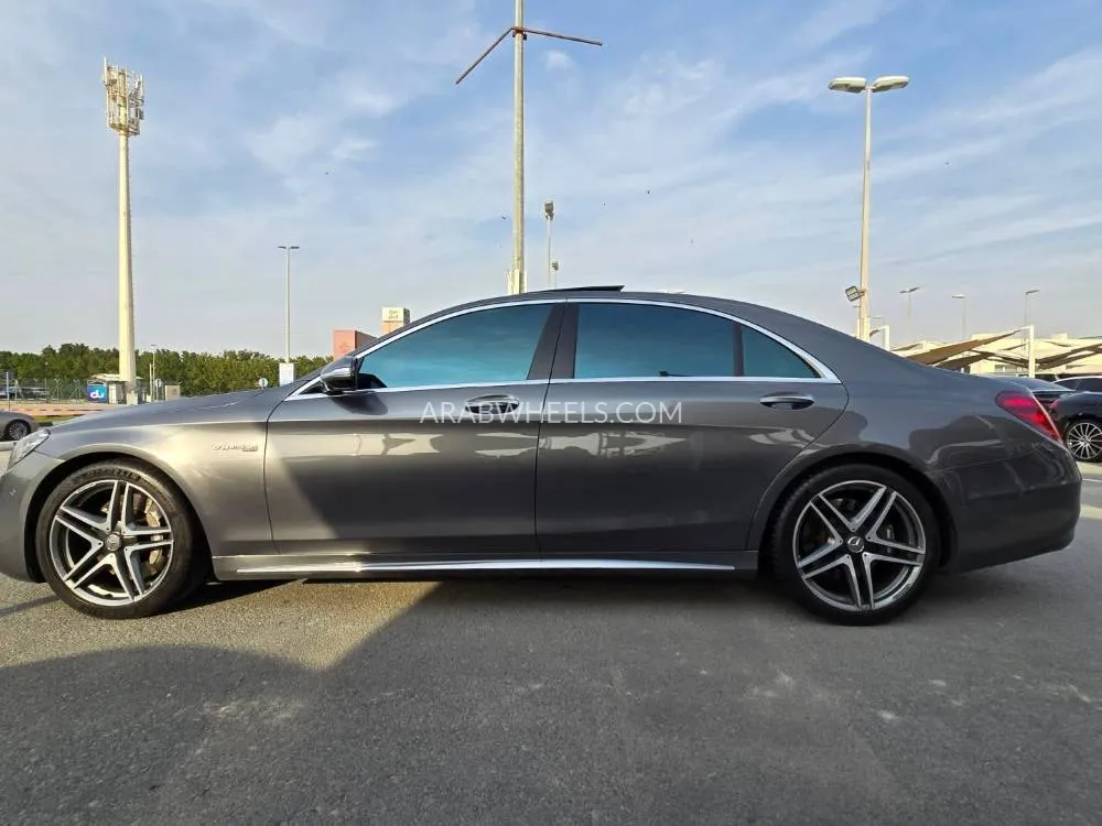 Mercedes Benz S Class 2018 for Sale in Dubai Image-9