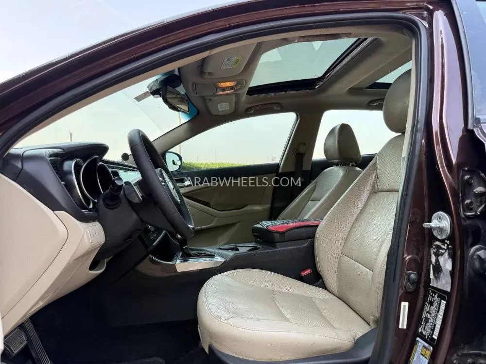 Kia Optima 2015 for Sale in Sharjah Image-8