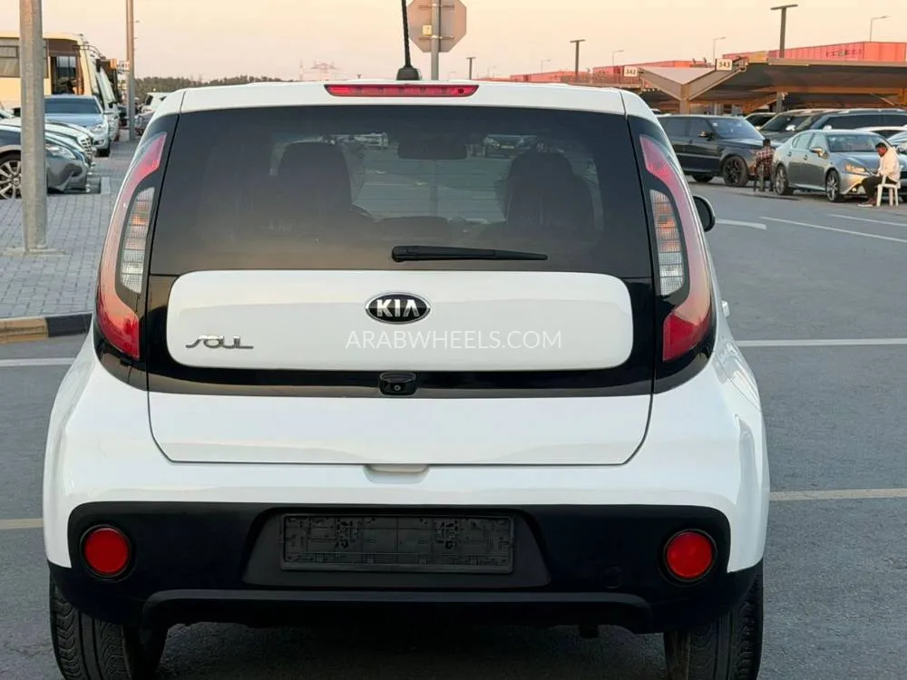 Kia Soul 2018 for Sale in Sharjah Image-11