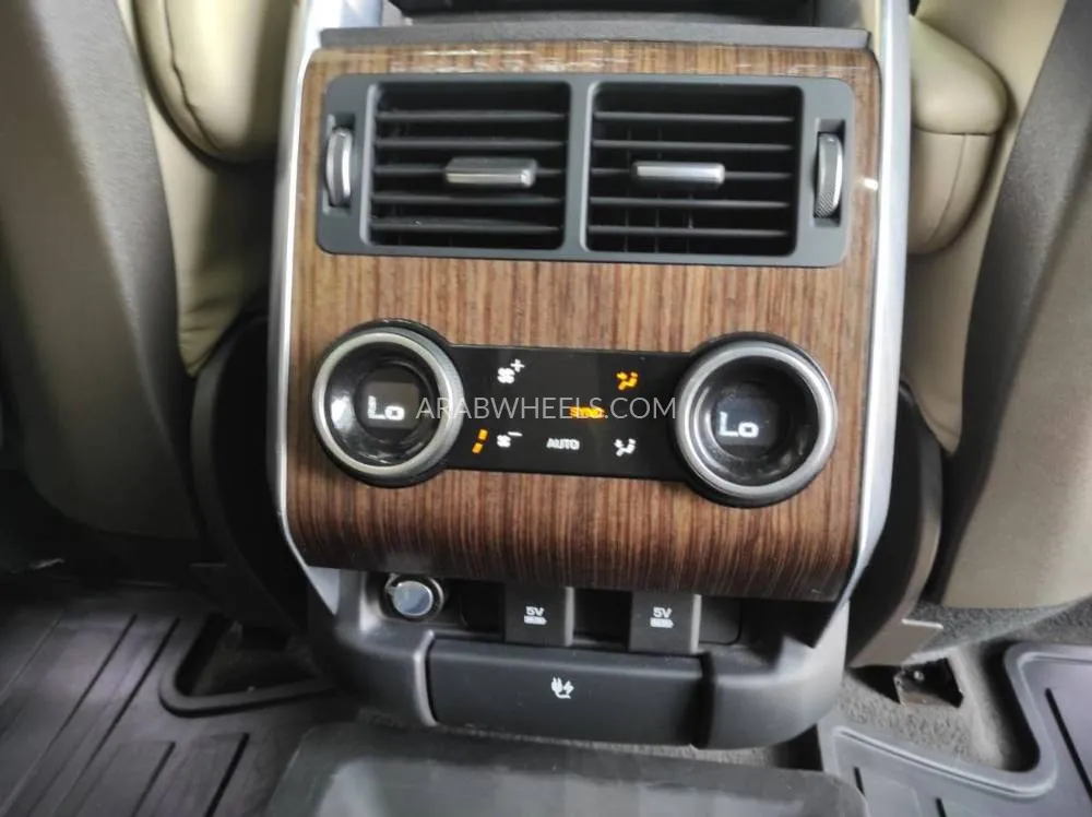 Land Rover Range Rover 2018 for Sale in Sharjah Image-5