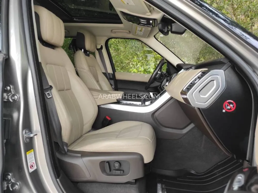 Land Rover Range Rover 2018 for Sale in Sharjah Image-14