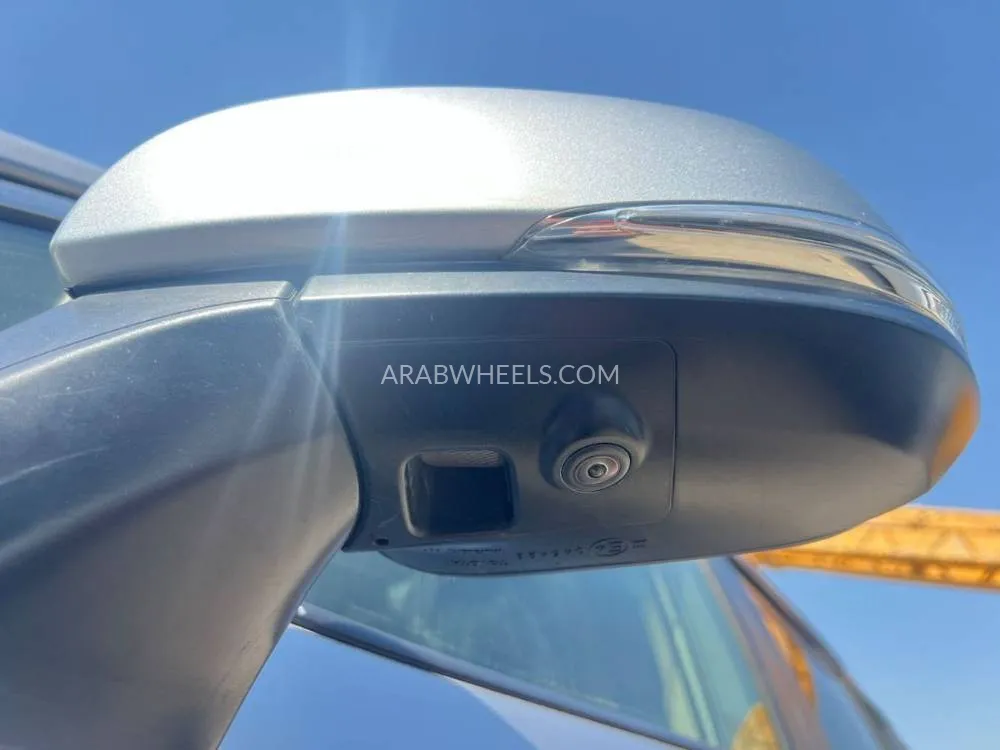 Toyota Rav4 2019 for Sale in Dubai Image-16