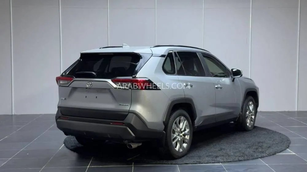 Toyota Rav4 2019 for Sale in Dubai Image-7