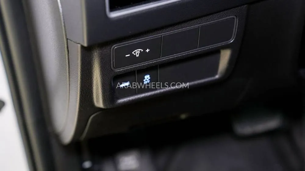 Hyundai Sonata 2023 for Sale in Sharjah Image-15