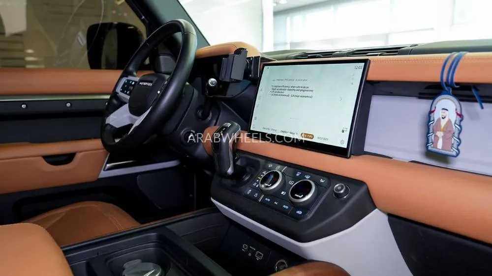 Land Rover Defender 2024 for Sale in Sharjah Image-12