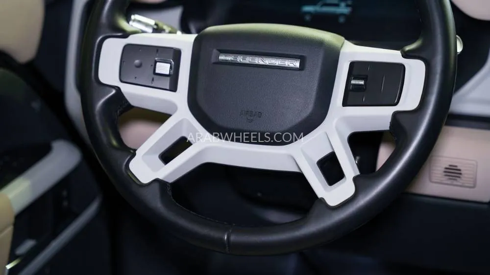 Land Rover Defender 2020 for Sale in Sharjah Image-5