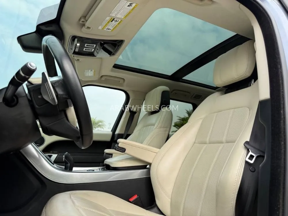 Land Rover Range Rover 2021 for Sale in Dubai Image-7