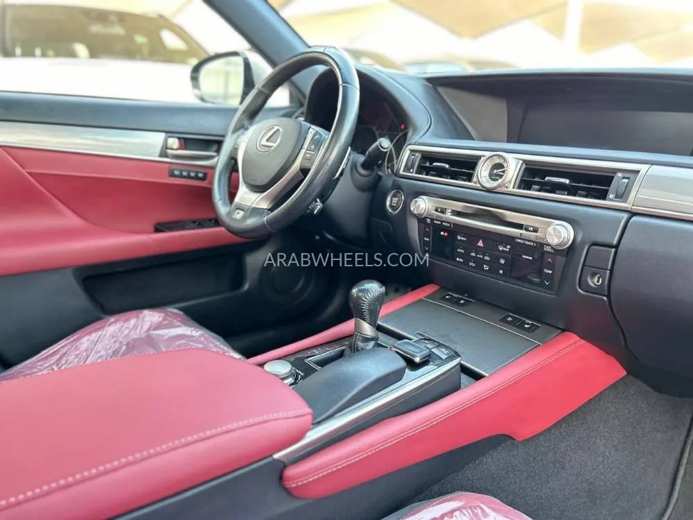 Lexus GS 2015 for Sale in Dubai Image-15